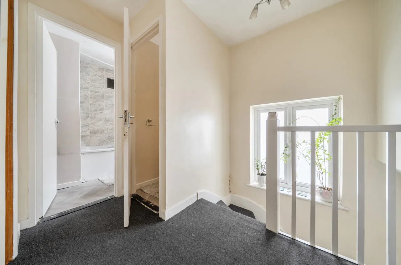 Woodview Road, BR8, photo 12