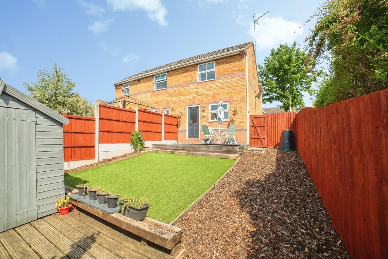 All Saints Court, Huthwaite, NG17, photo 2