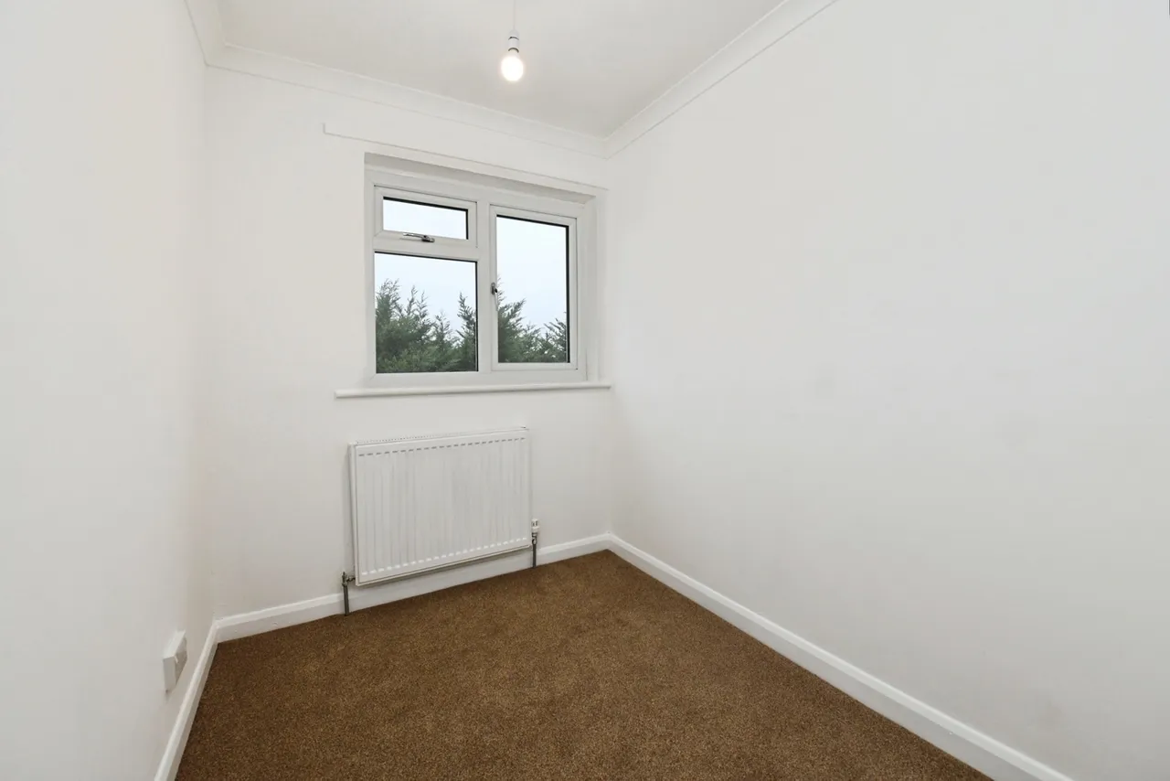 Chilham Close, Basildon, Essex, SS13, photo 14