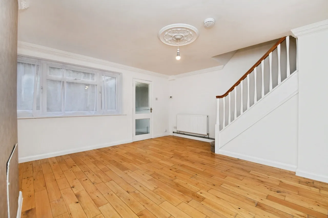 Chilham Close, Basildon, Essex, SS13, photo 6