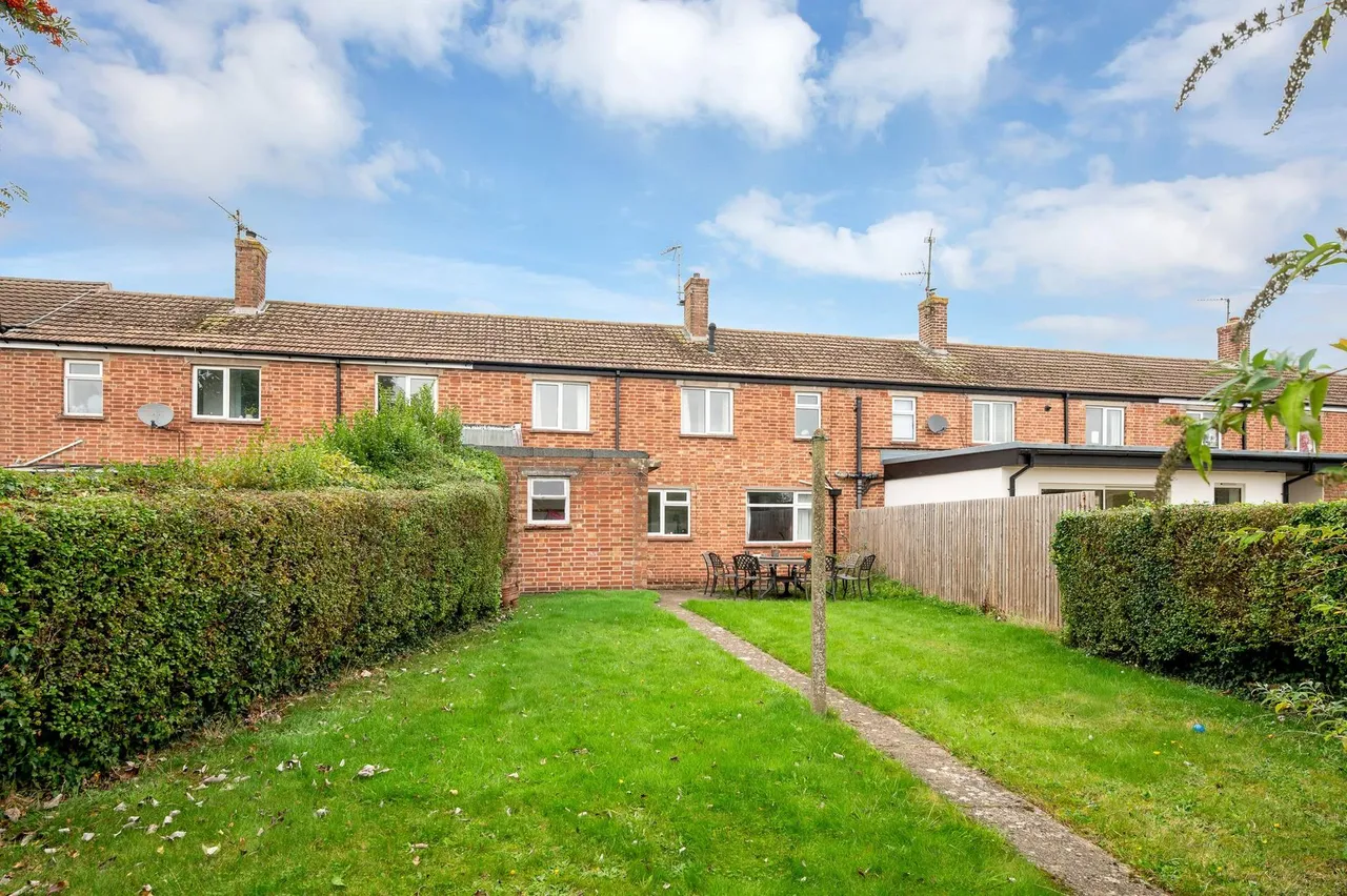 Willoughby Road, Stamford, PE9, photo 13
