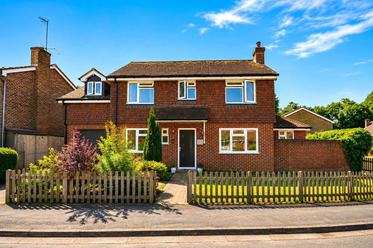 Chestnut Way, Godalming, GU7, photo 17