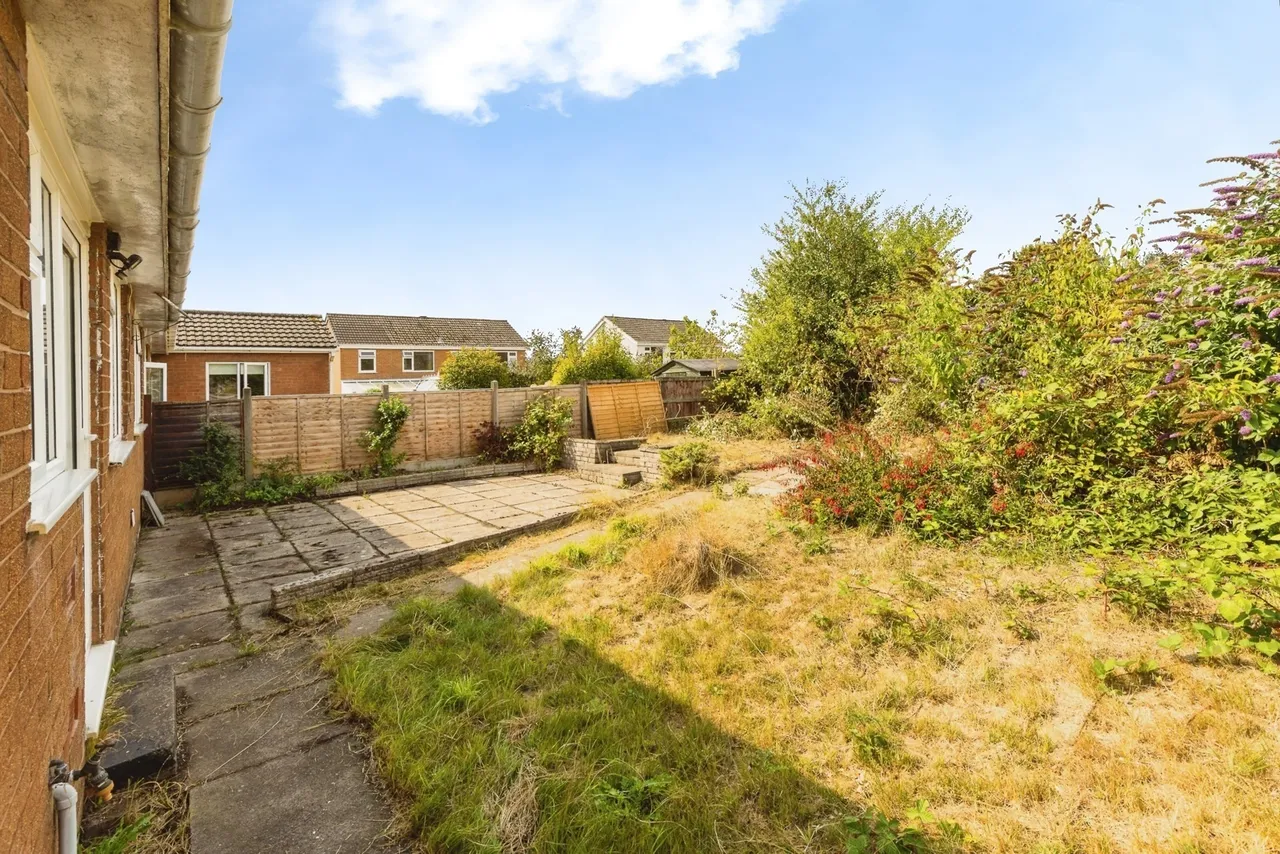 Norfolk Road, Borras, LL12, photo 12
