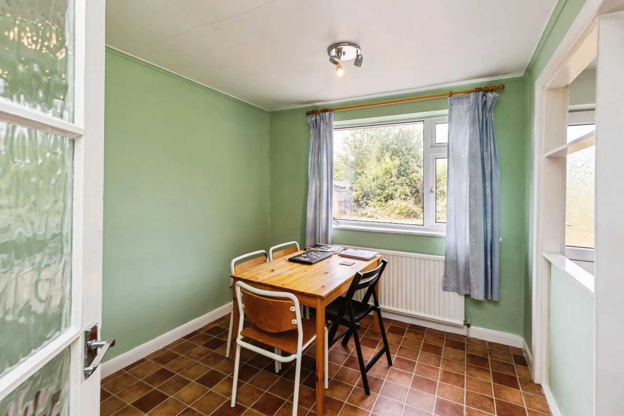 Norfolk Road, Borras, LL12, photo 8