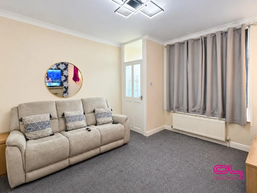 St. Thomas Street, Bolton, BL1, photo 4