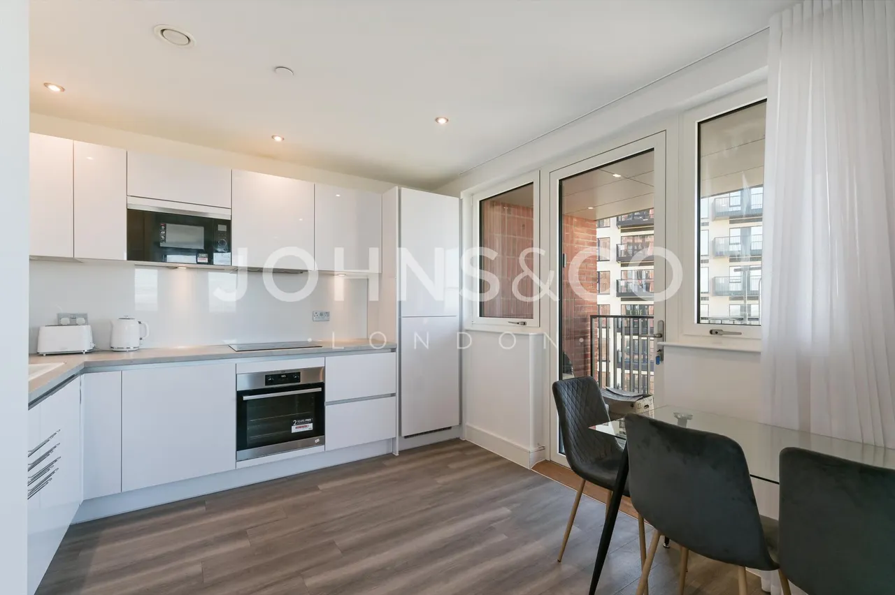Healum Avenue, Southall, UB2, photo 4