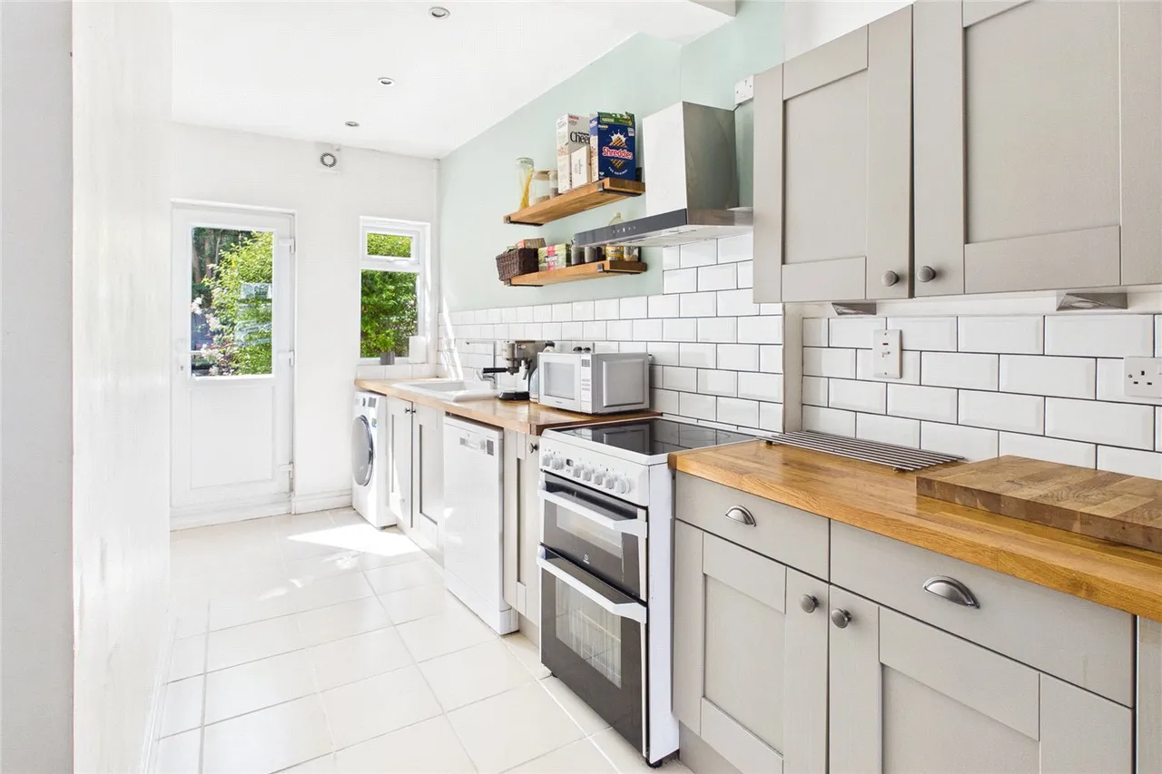 Newlands Road, London, SW16, photo 2