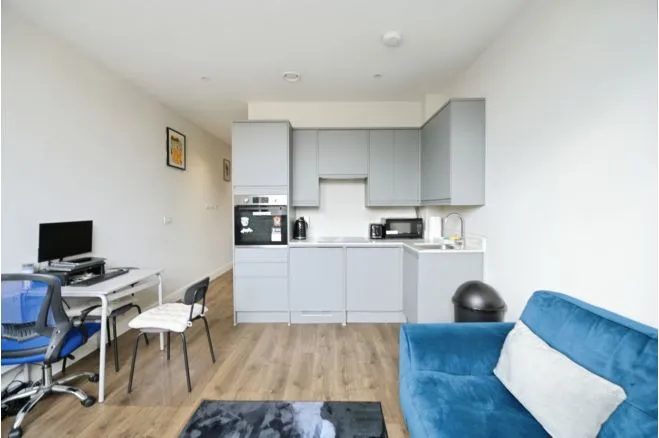 Victoria Road, Romford, RM1, photo 7
