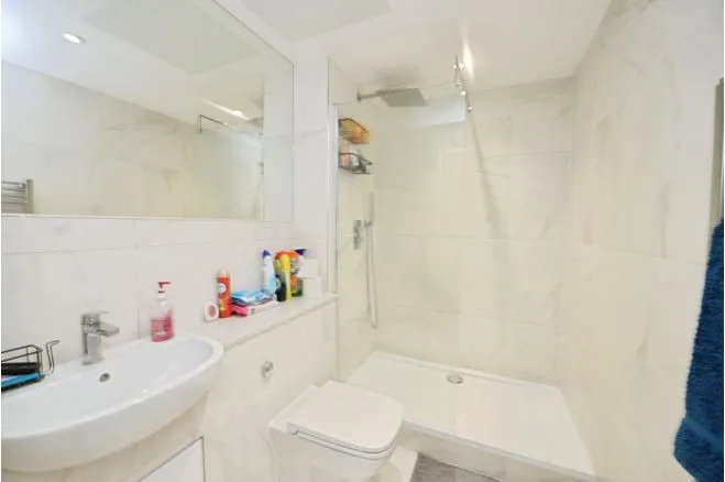 Victoria Road, Romford, RM1, photo 5