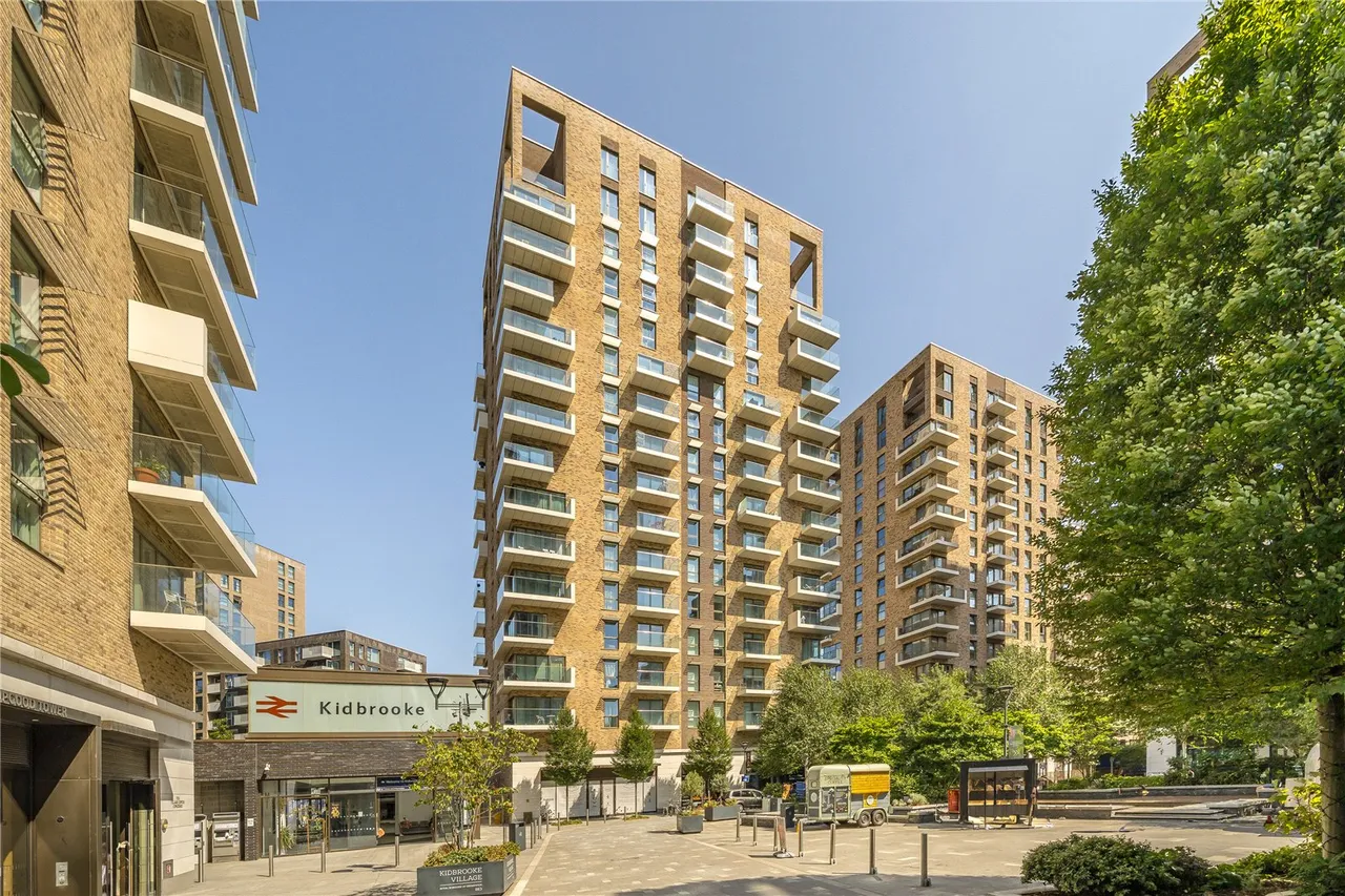 1 bed flat to rent — Quill House, Plowden Road, London, SE3 9JE