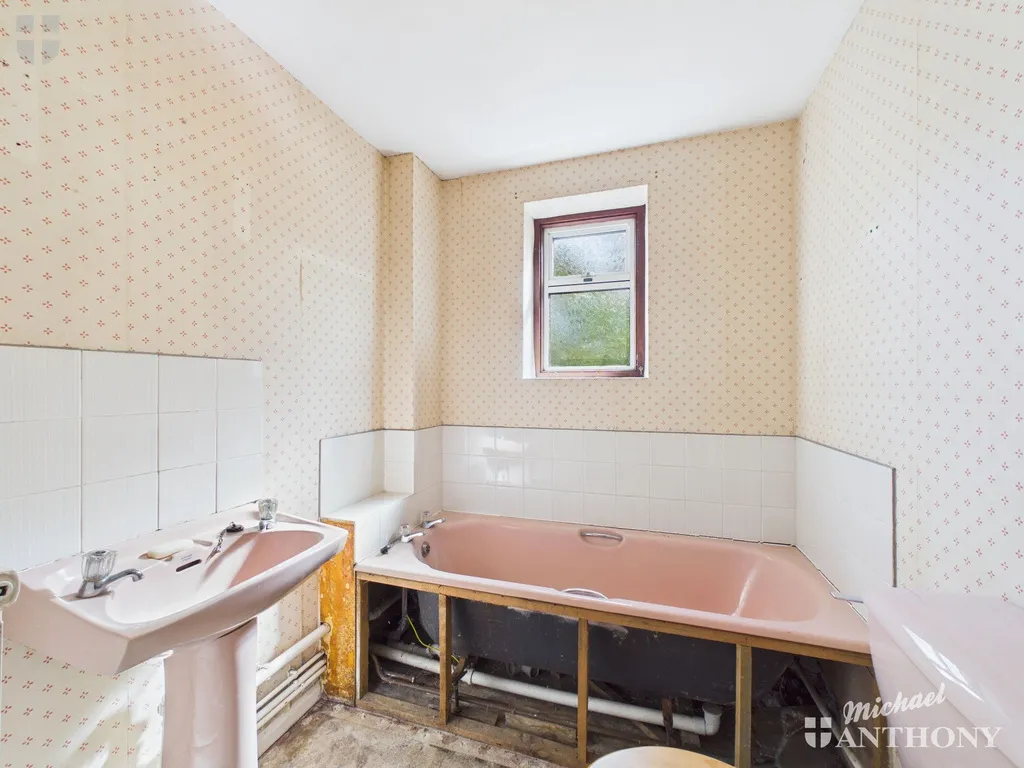 Tor-bay, Quainton, HP22 4AX, photo 6