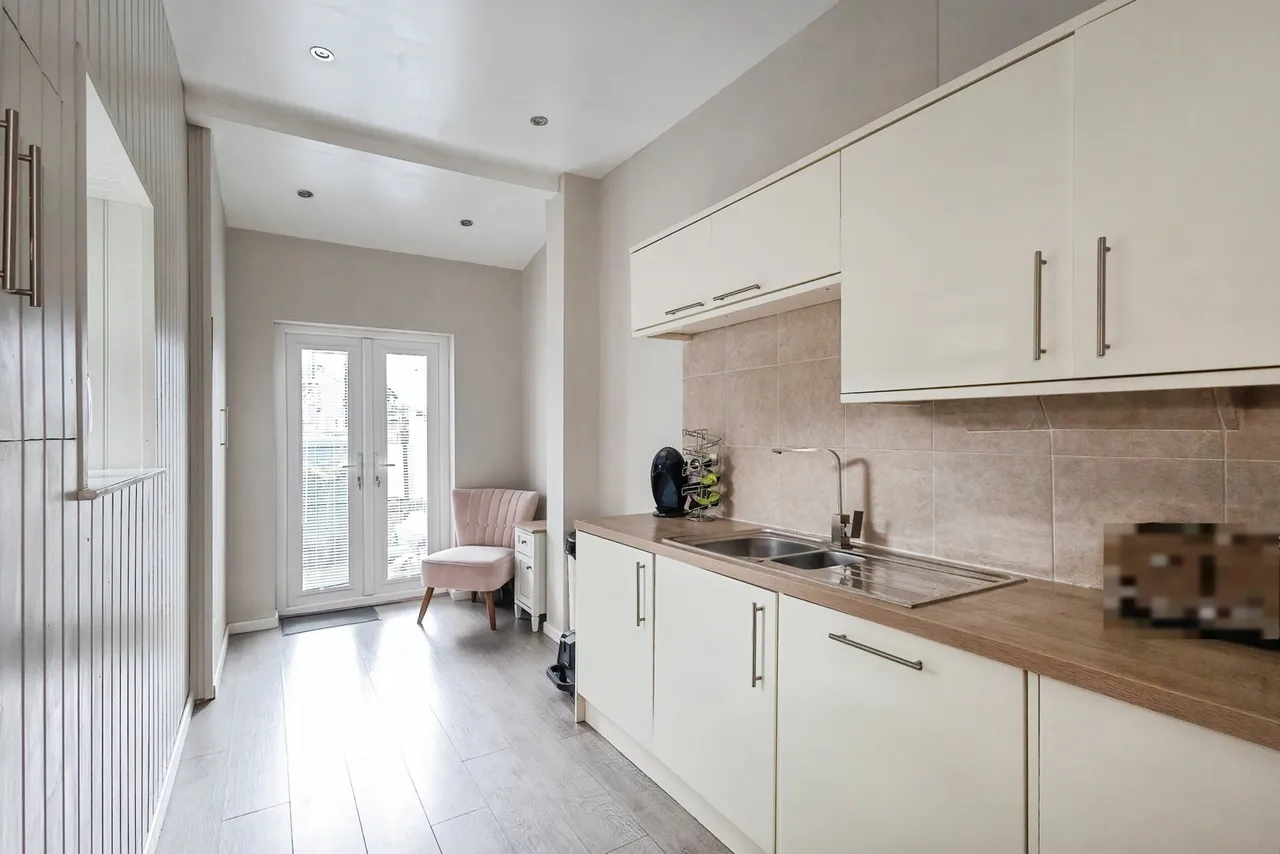 Lower Bents Lane, Bredbury, Stockport, Greater Manchester, SK6, photo 8