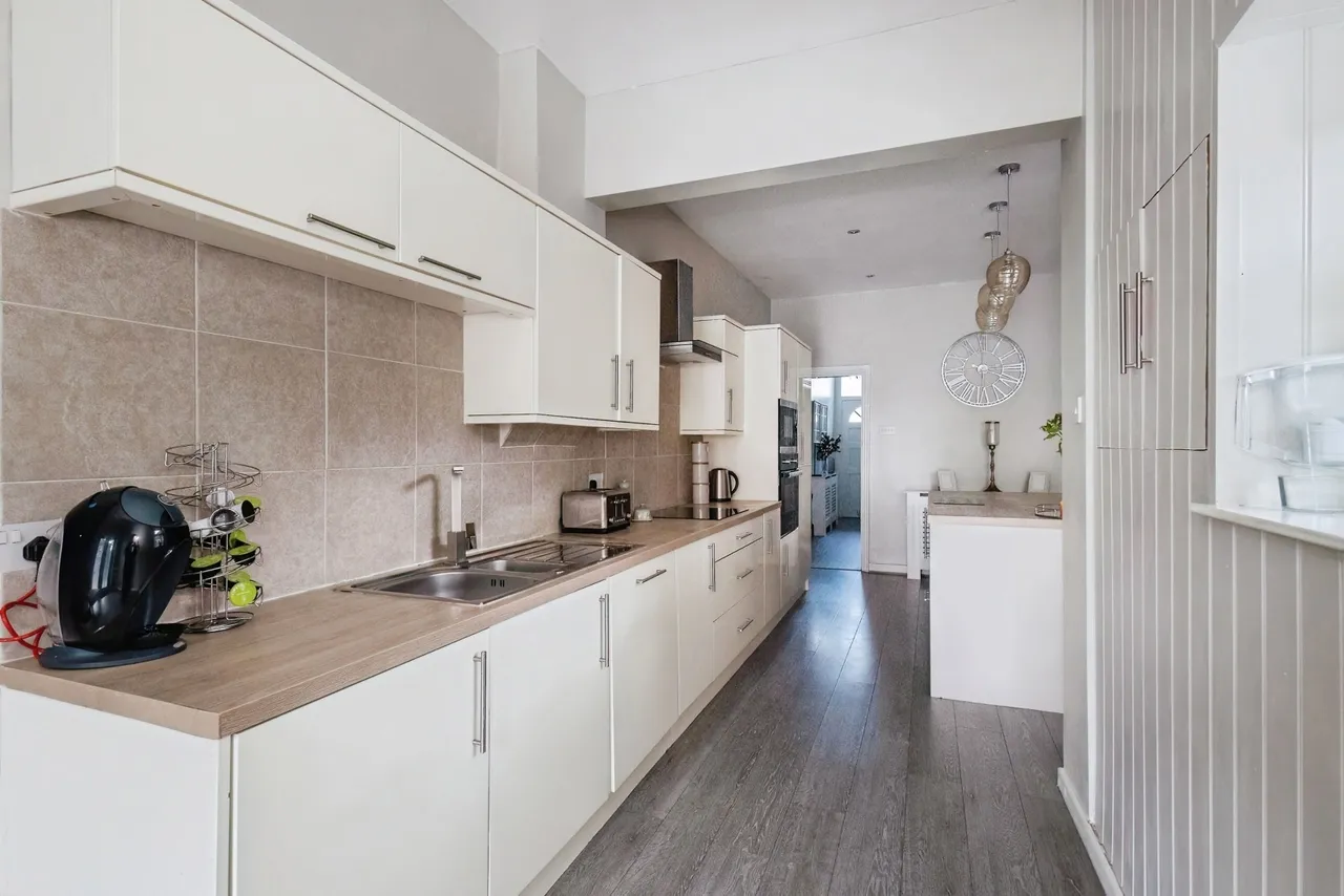 Lower Bents Lane, Bredbury, Stockport, Greater Manchester, SK6, photo 9
