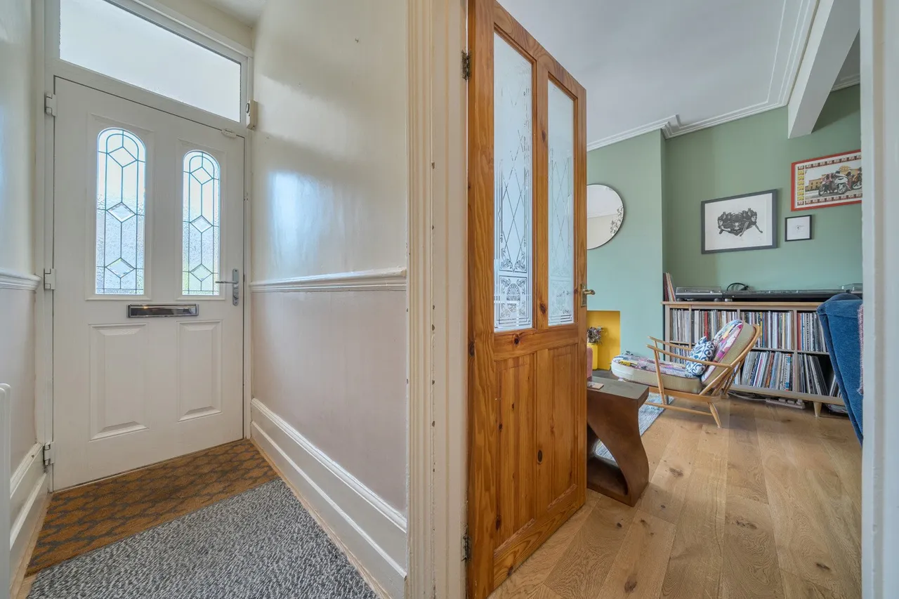 Olven Road, SE18, photo 16