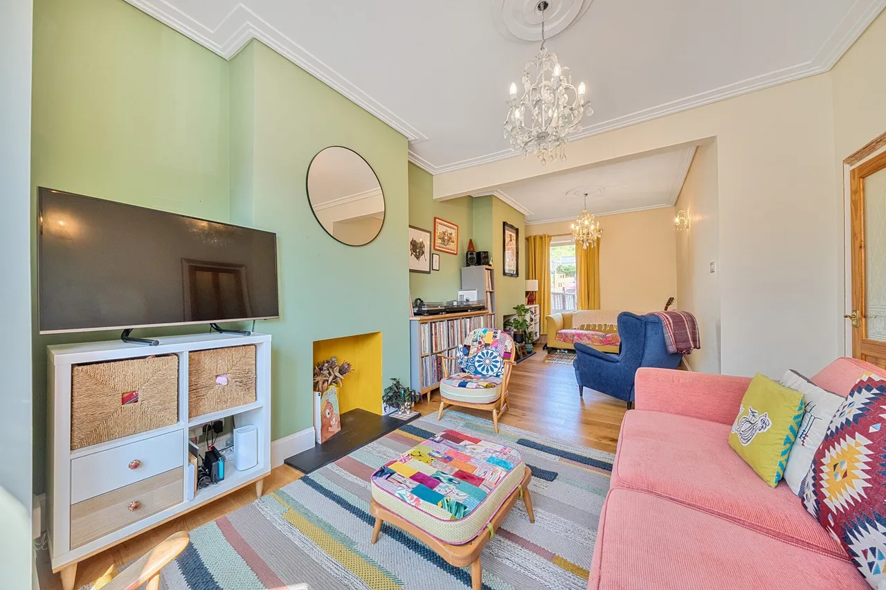 Olven Road, SE18, photo 17