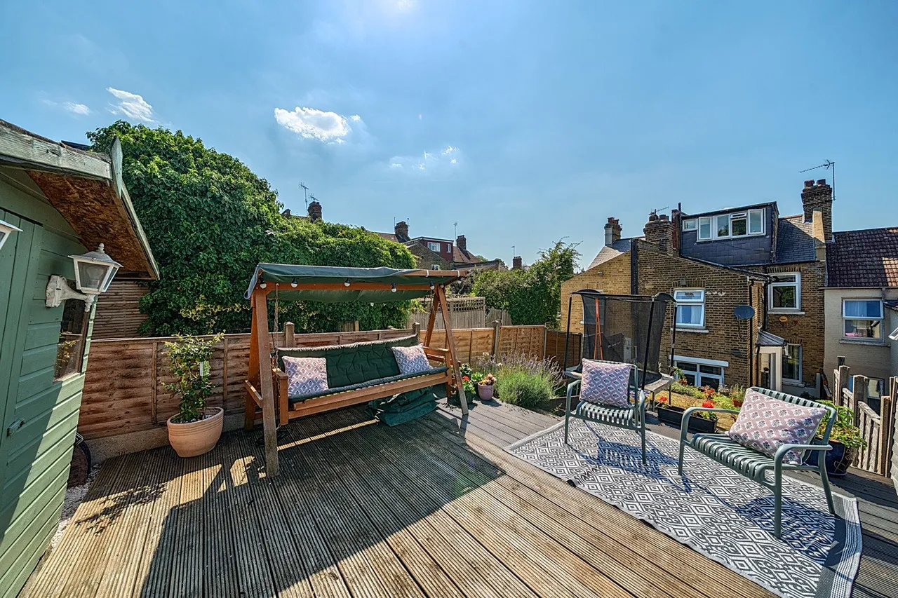 Olven Road, SE18, photo 11