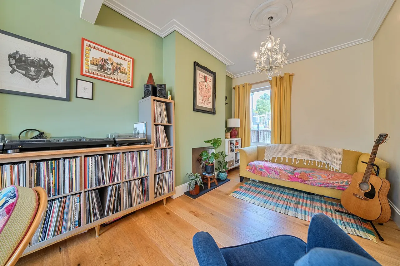 Olven Road, SE18, photo 18