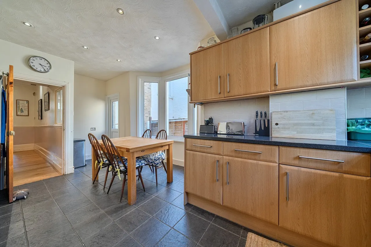 Olven Road, SE18, photo 14