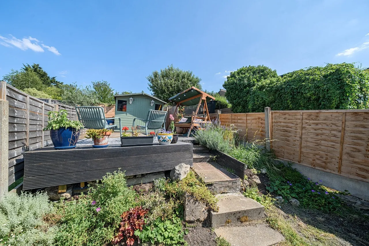 Olven Road, SE18, photo 12