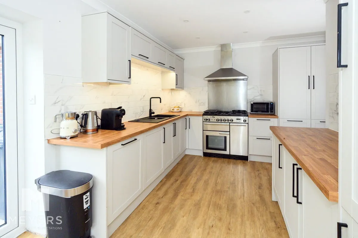 Highfield Road, Ringwood, BH24, photo 4