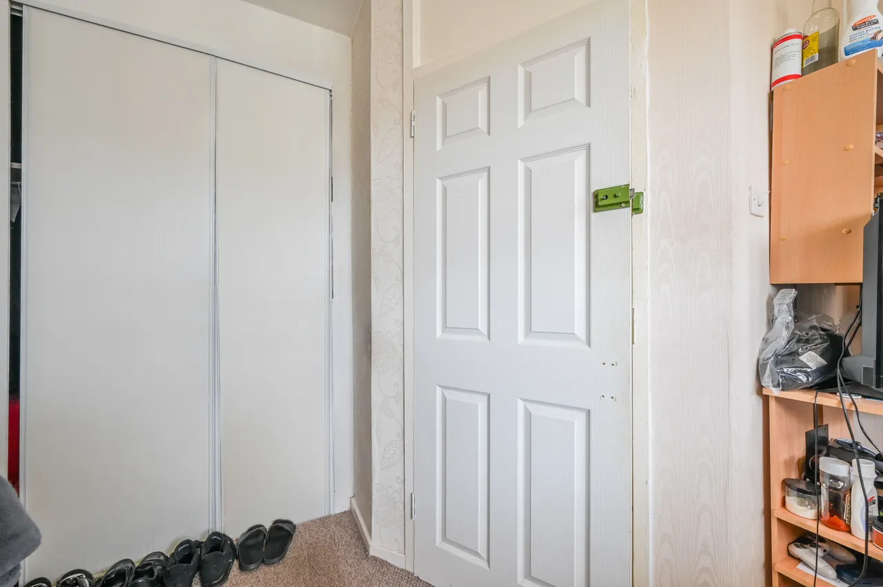 19 Butler House, Burdett Road, London, photo 7