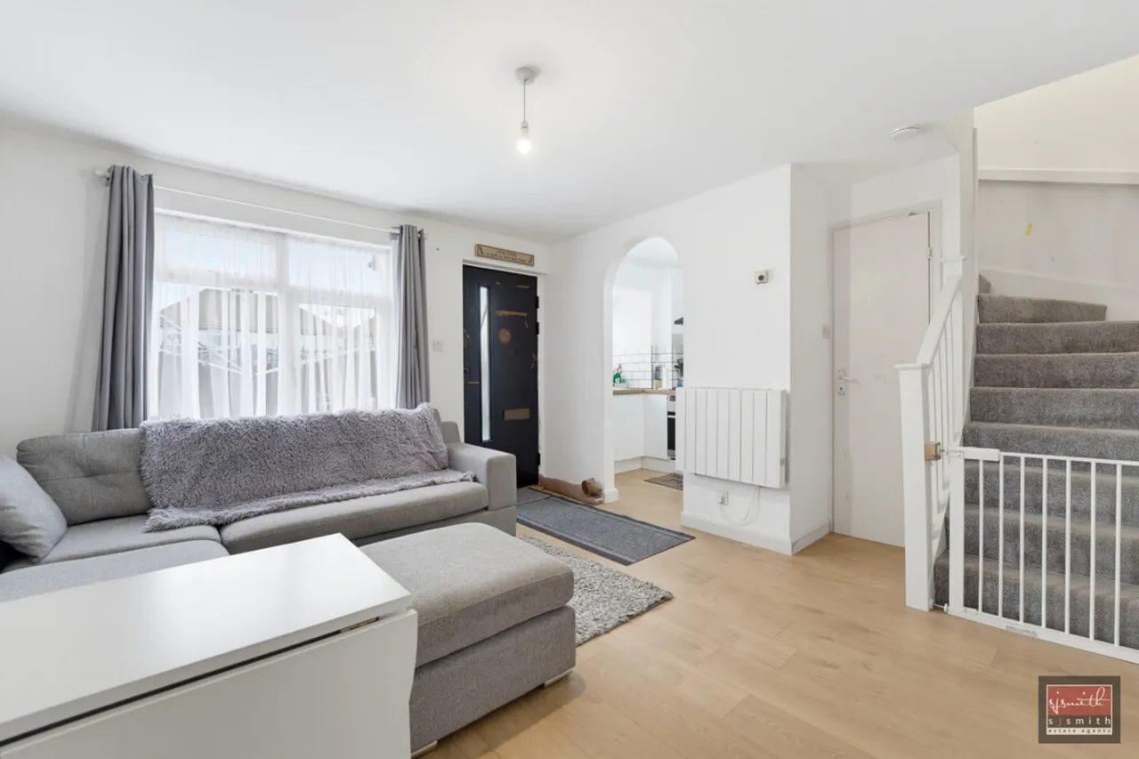 Hensworth Road, Ashford, photo 5