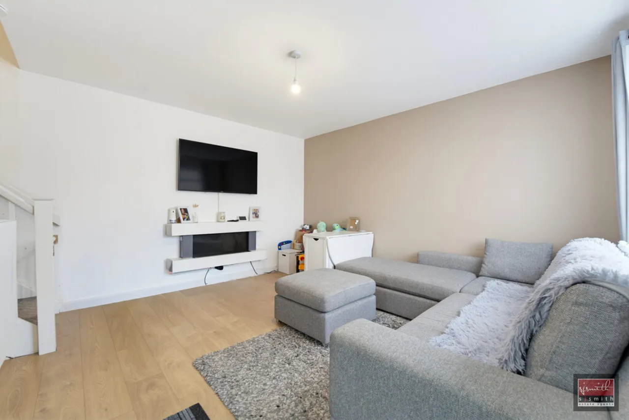 Hensworth Road, Ashford, photo 3