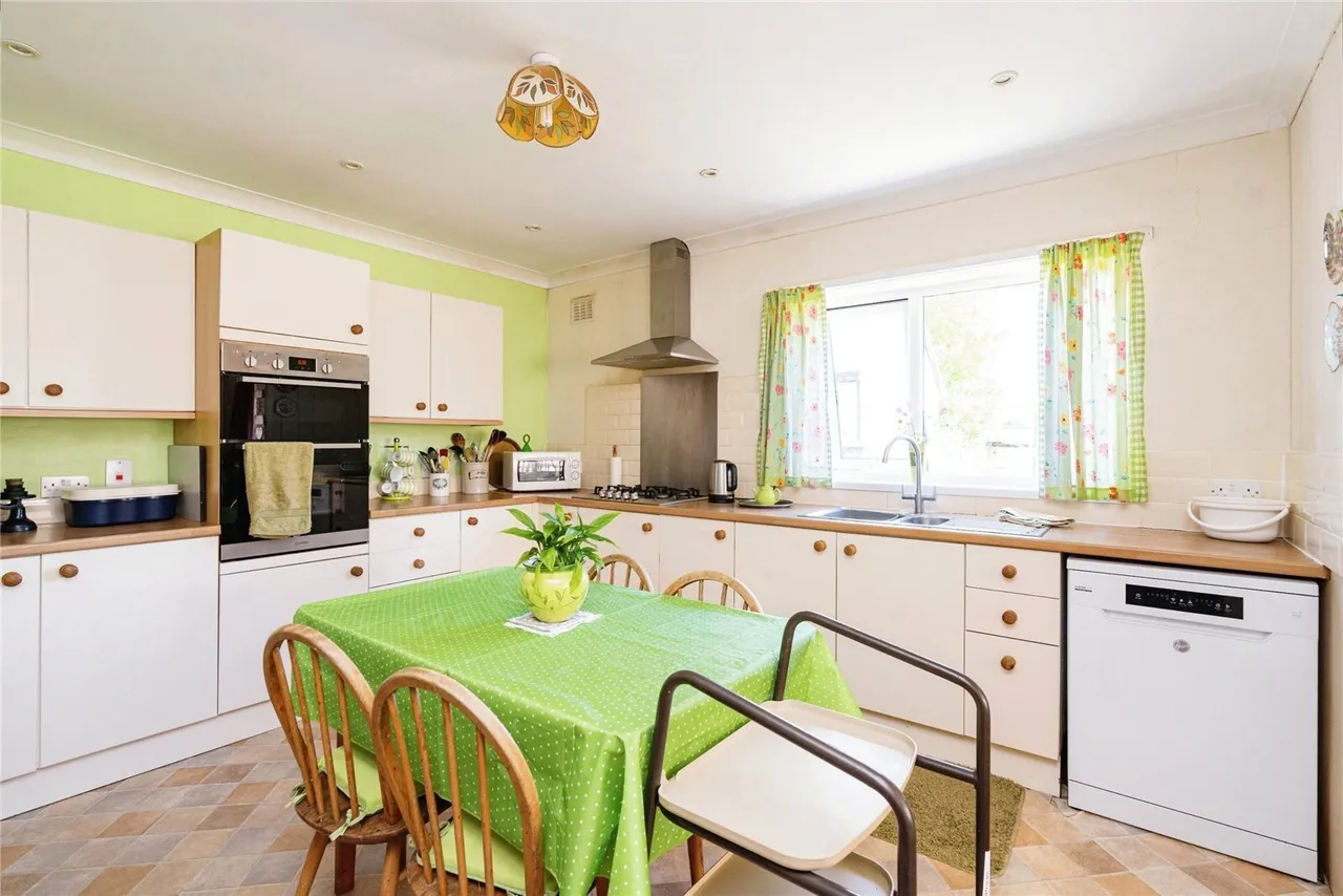 Tunstead Road, Hoveton, Norfolk, NR12, photo 5