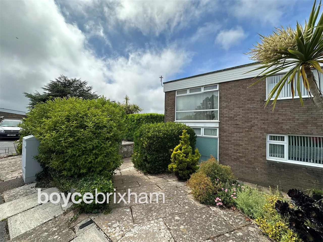 1 bed flat to rent, Marina Drive, Brixham