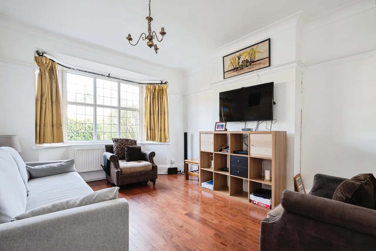 Woodcote Valley Road, Purley, CR8, photo 3