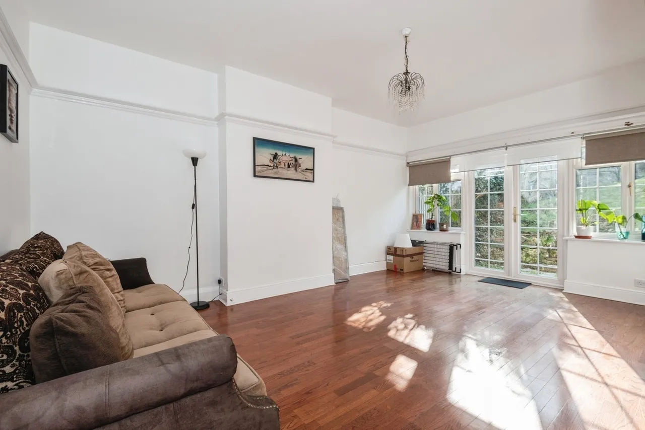 Woodcote Valley Road, Purley, CR8, photo 5