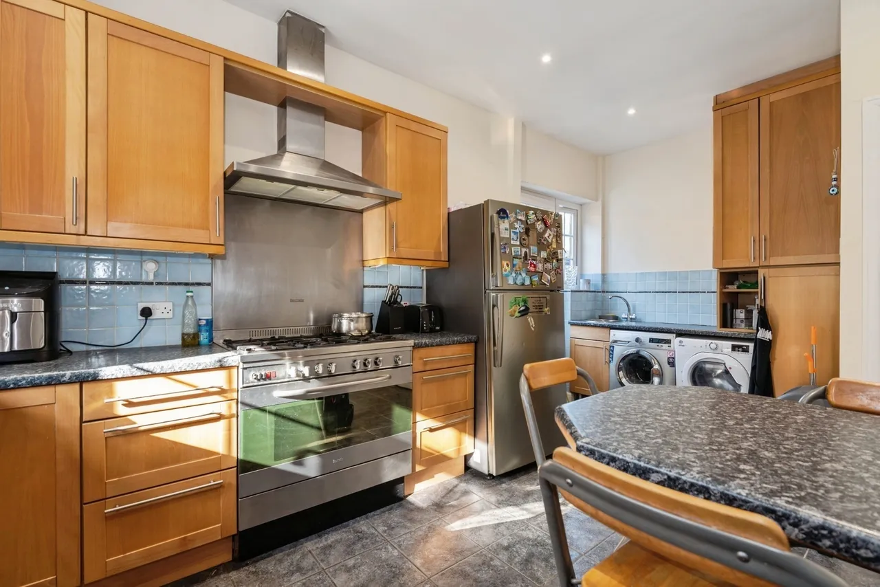 Woodcote Valley Road, Purley, CR8, photo 16
