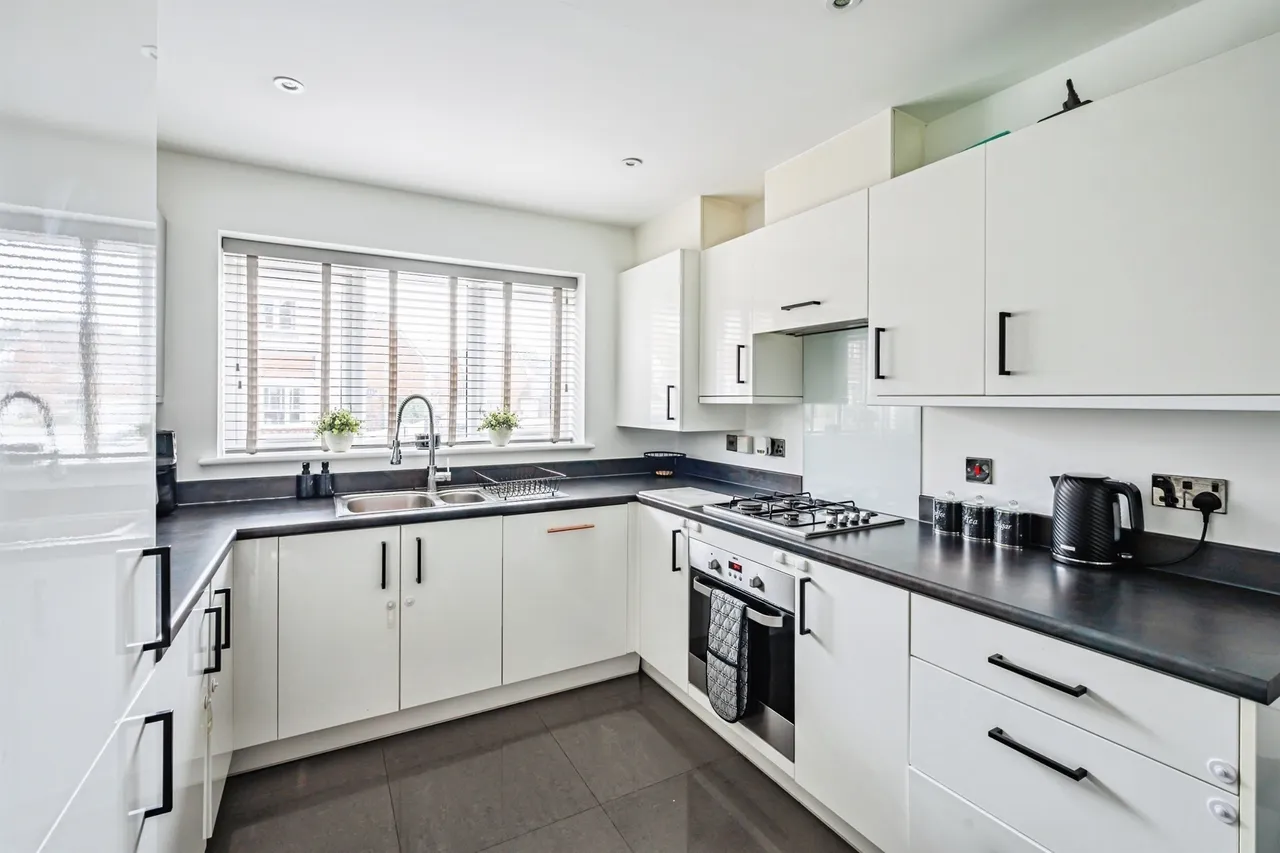Meadowsweet Lane, Stone Cross, BN24, photo 4