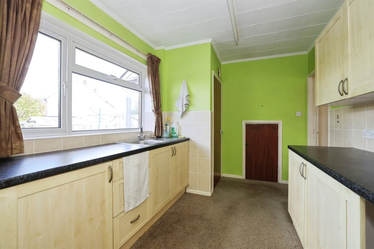Abberd Way, Calne, SN11, photo 9