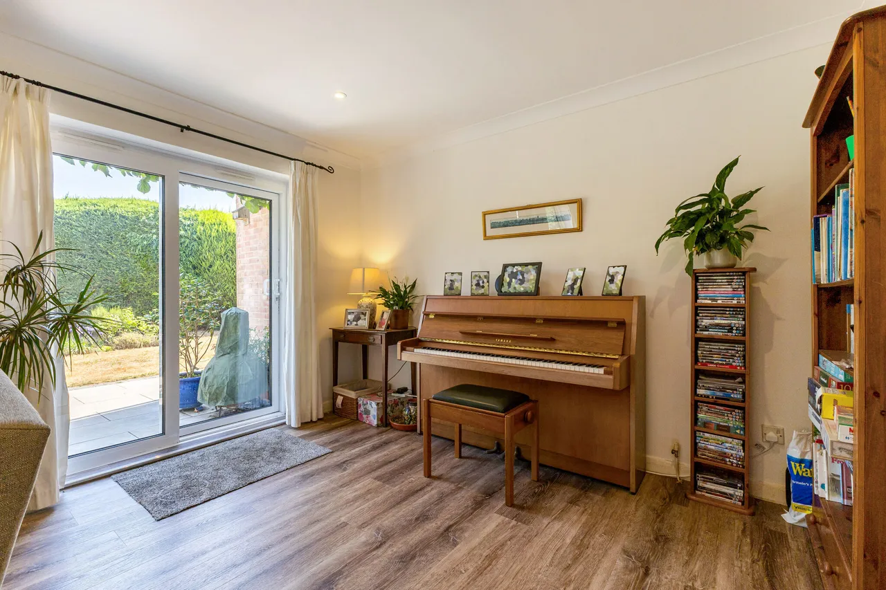 Churchfields, Kingsley, GU35, photo 4