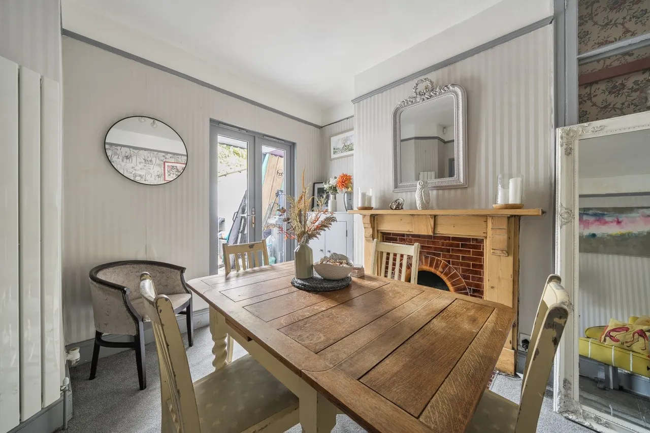 Sunflower Road, Barnstaple, EX32, photo 6