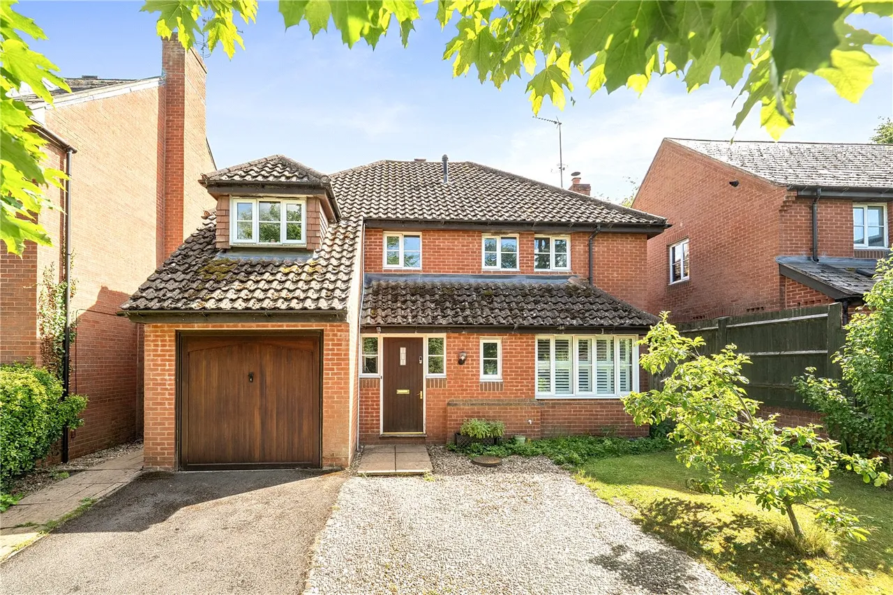 4 bed house for sale — Wheeler Close, Pewsey, Wiltshire, SN9