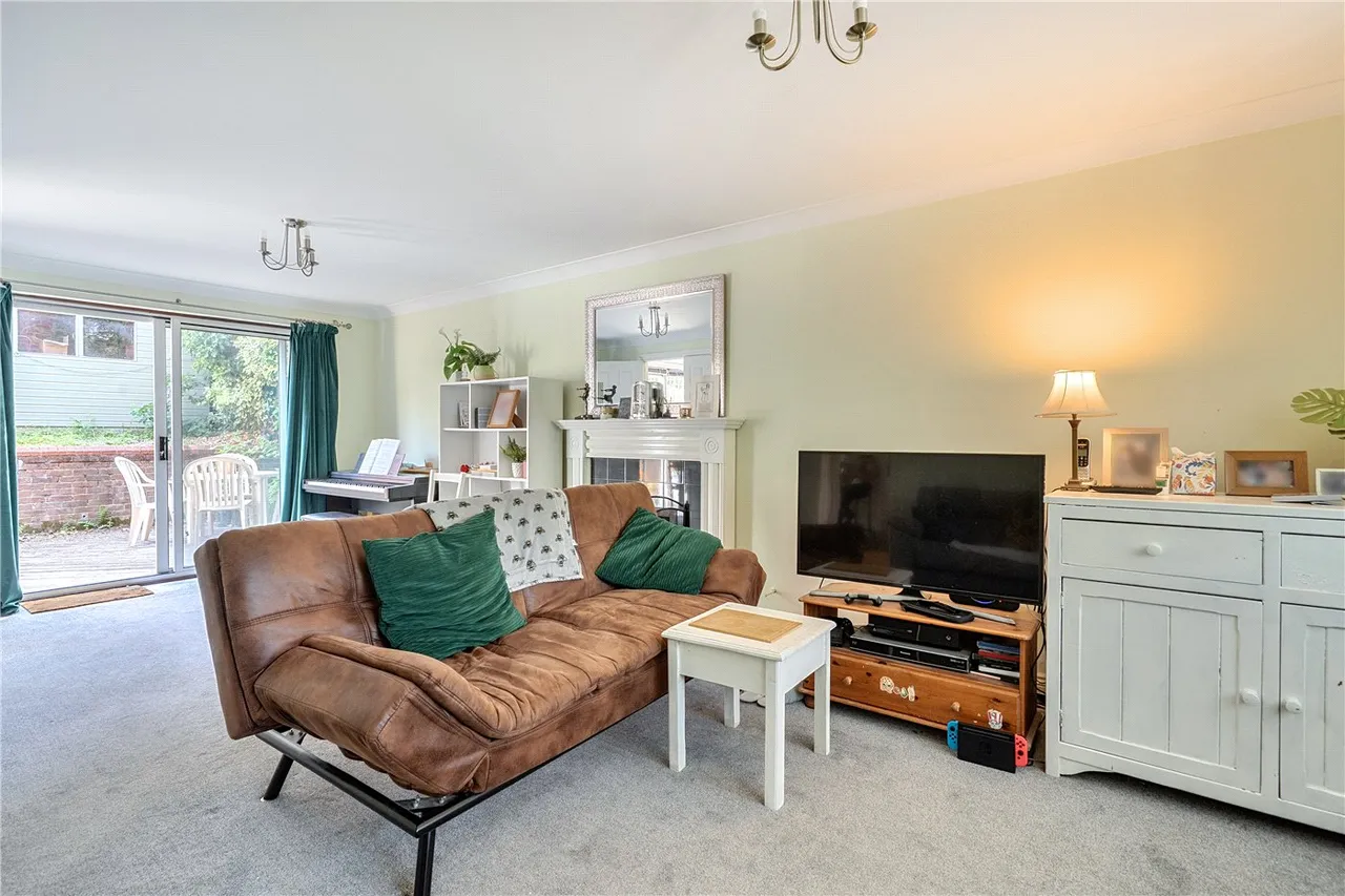 Wheeler Close, Pewsey, Wiltshire, SN9, photo 5