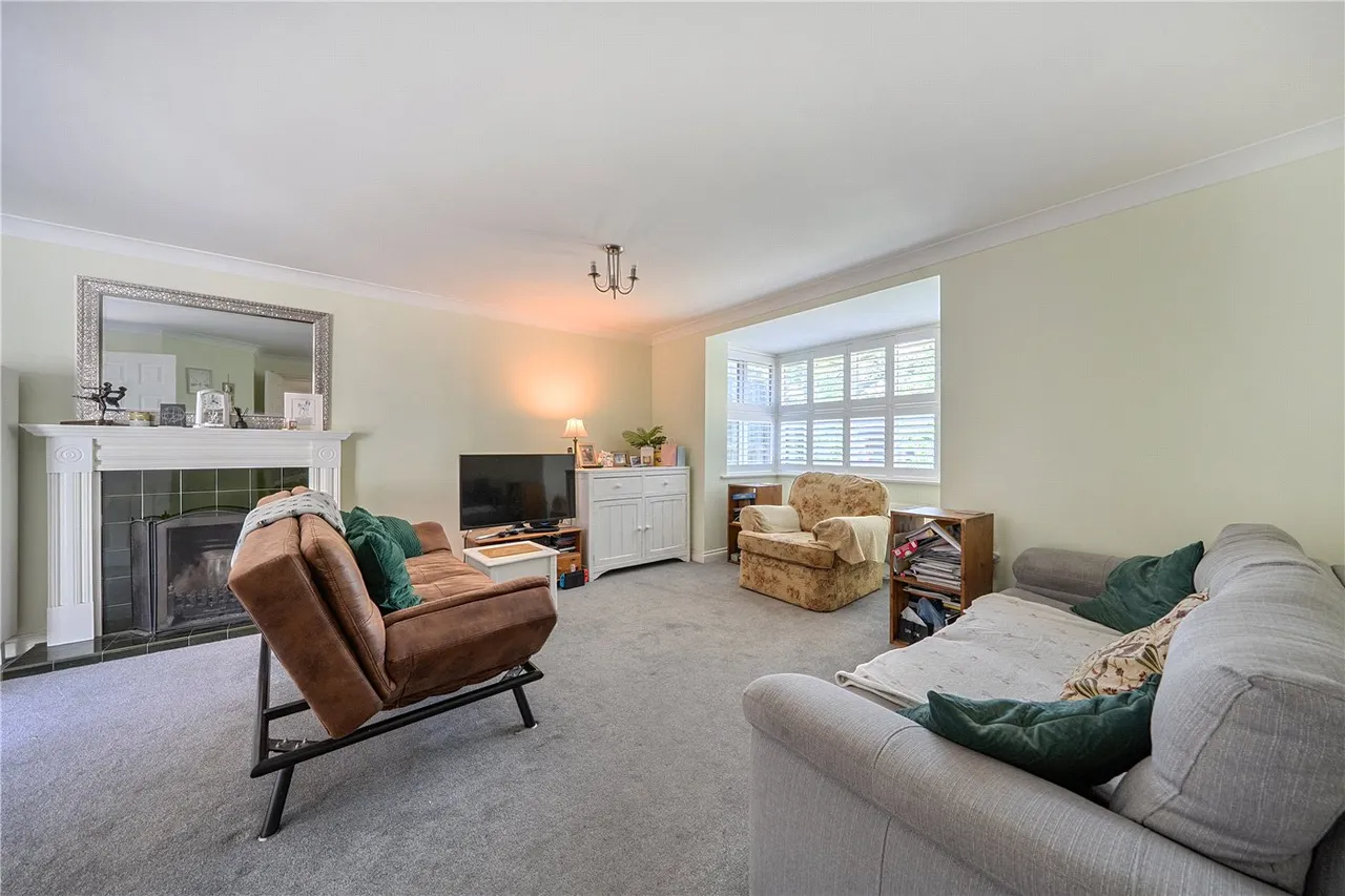 Wheeler Close, Pewsey, Wiltshire, SN9, photo 6