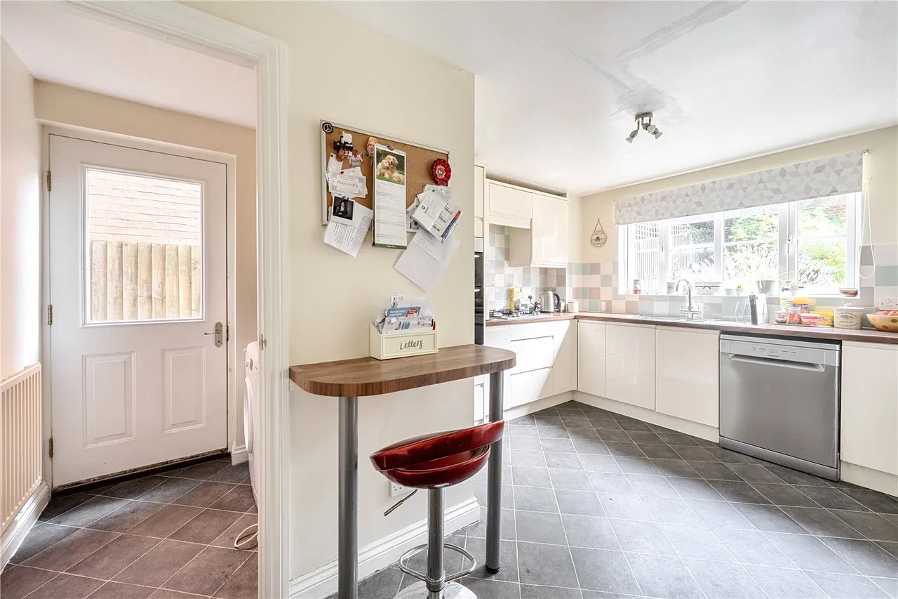 Wheeler Close, Pewsey, Wiltshire, SN9, photo 11