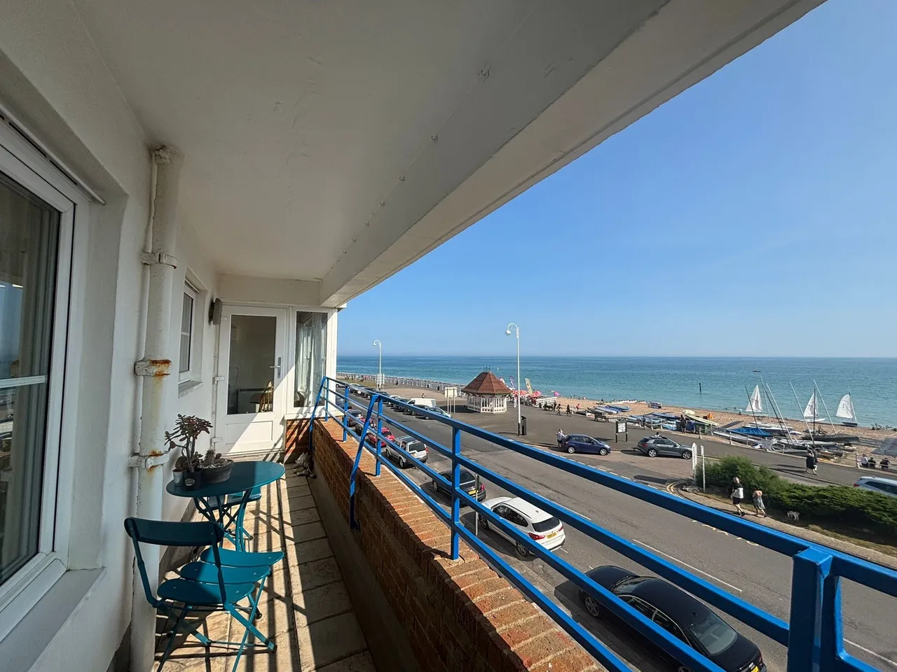 2 bed flat for sale — Glyne Hall, Bexhill-On-Sea