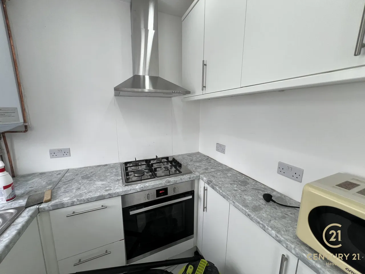Fern Lane, Hounslow, TW5, photo 4