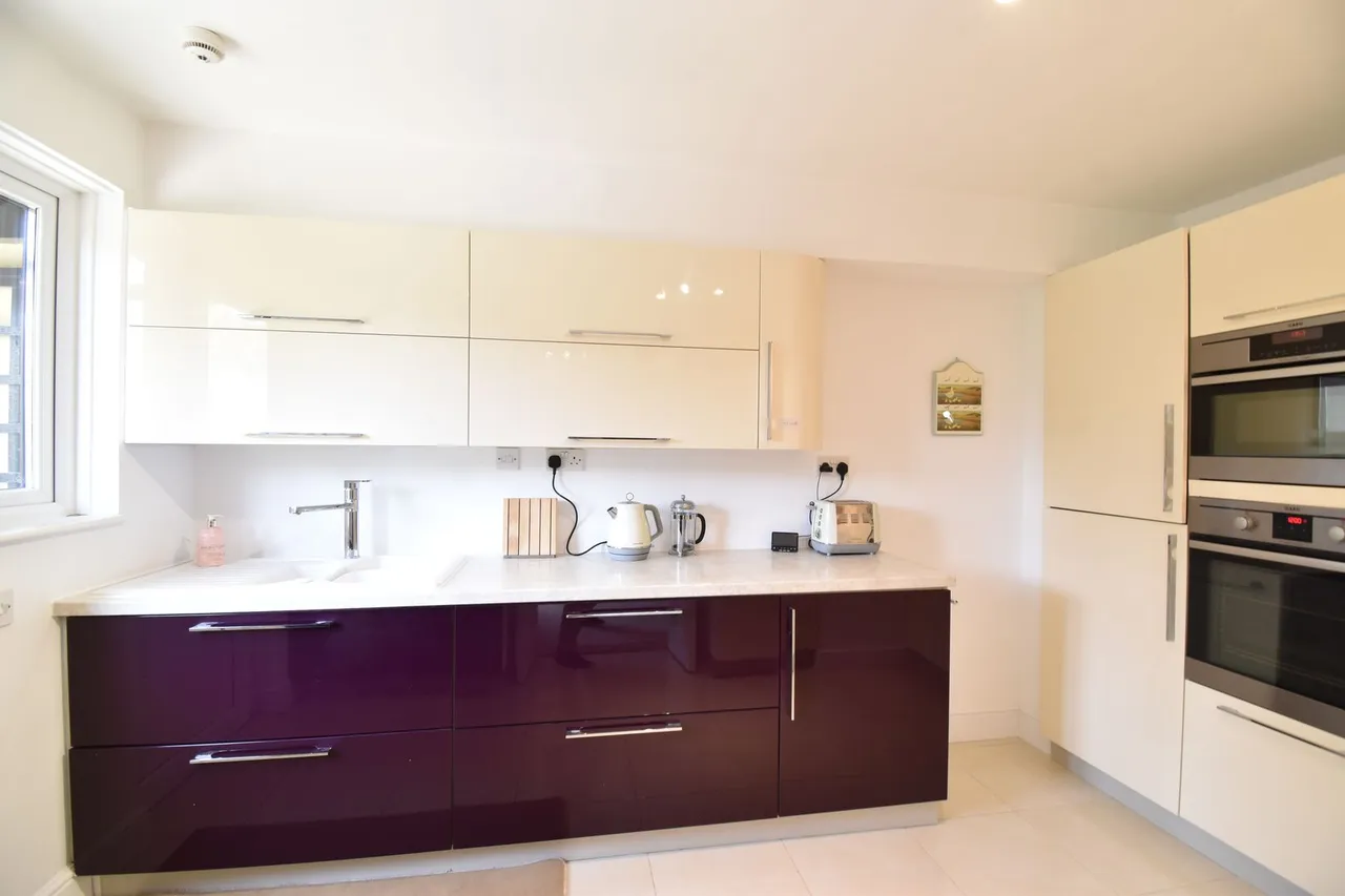 Atwater Court, Lenham, photo 2