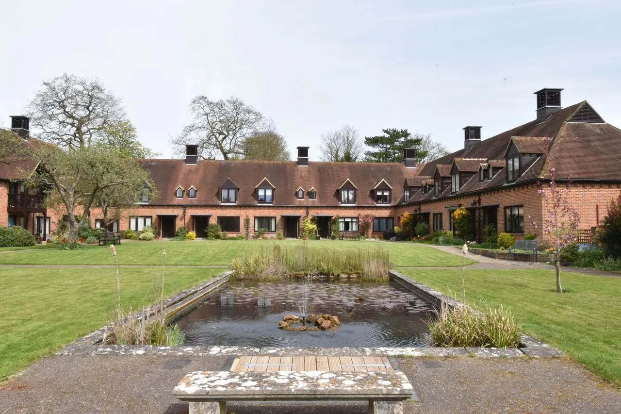Atwater Court, Lenham, photo 14
