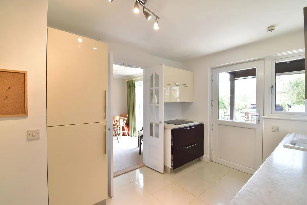 Atwater Court, Lenham, photo 3
