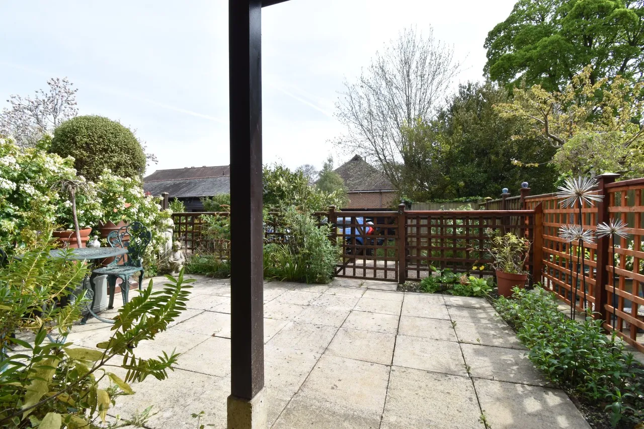 Atwater Court, Lenham, photo 11