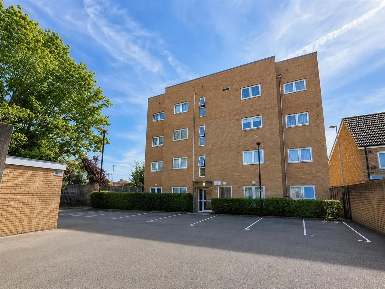 Tivoli Road, Hounslow, TW4, photo 9