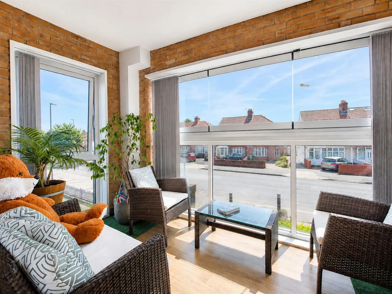 Tivoli Road, Hounslow, TW4, photo 2