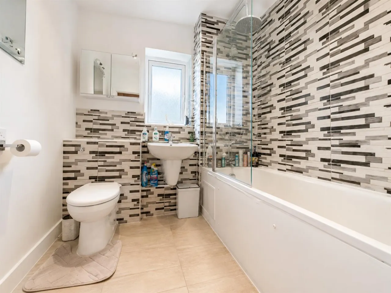 Tivoli Road, Hounslow, TW4, photo 6