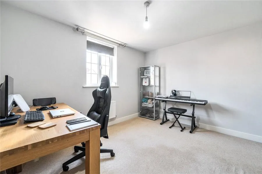 Cotts Field, Haddenham, HP17, photo 15